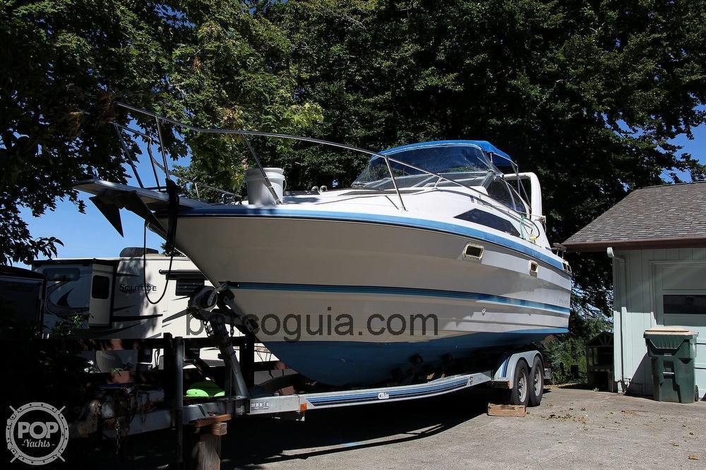 Bayliner 2655 Ciera Sunbridge avaliação e ficha técnica