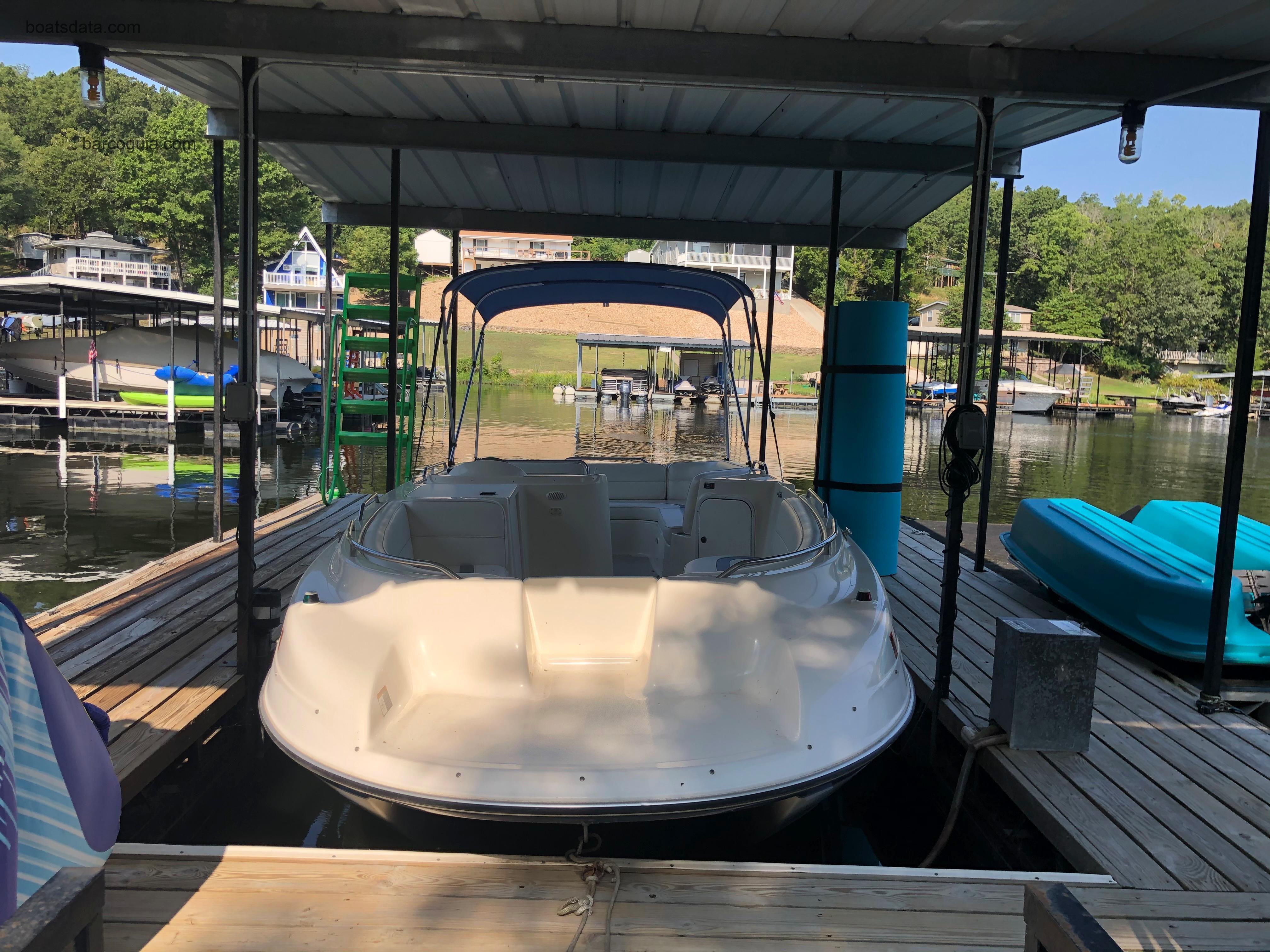 Bayliner 2659 Rendezvous ficha tecnica 