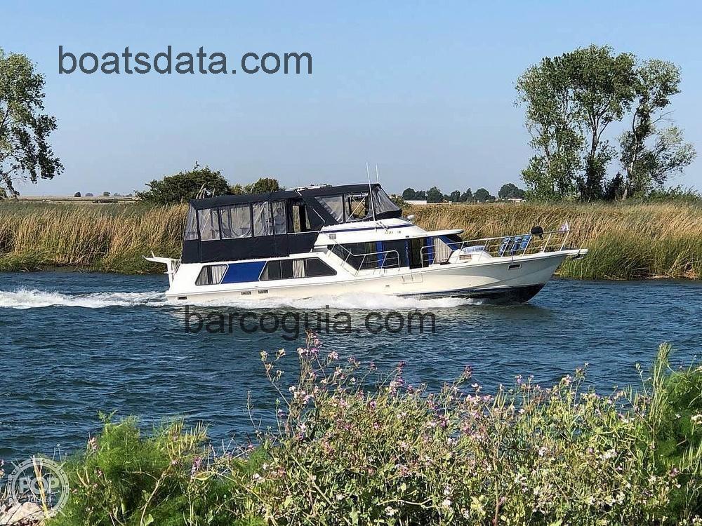 Bluewater 51 Coastal Cruiser ficha tecnica 