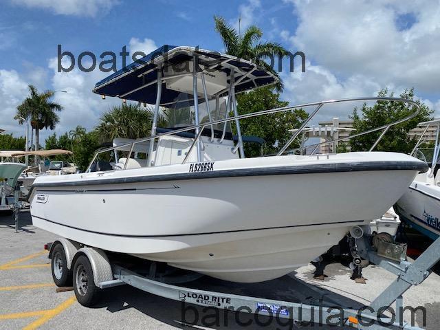 Boston Whaler 210 Outrage avaliação e ficha técnica