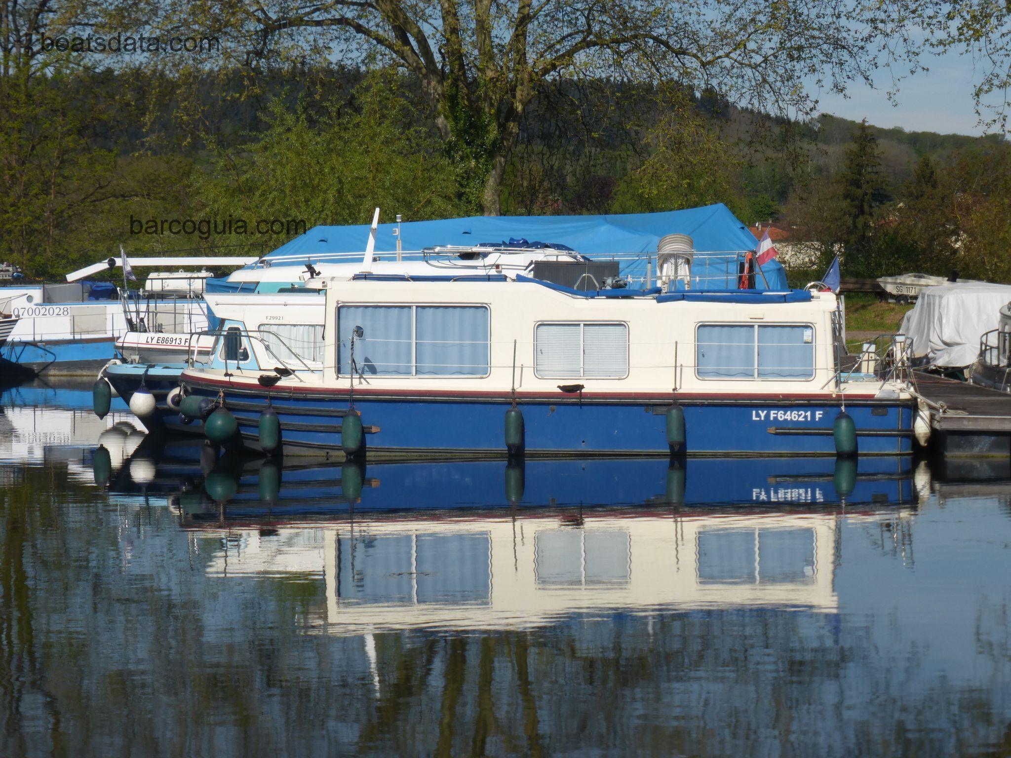 Jeanneau EAU CLAIRE 930 ficha tecnica