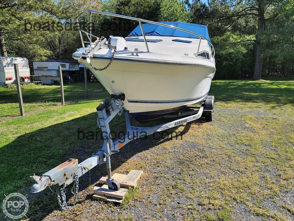 Sea Ray 220 Sundancer avaliação e ficha técnica