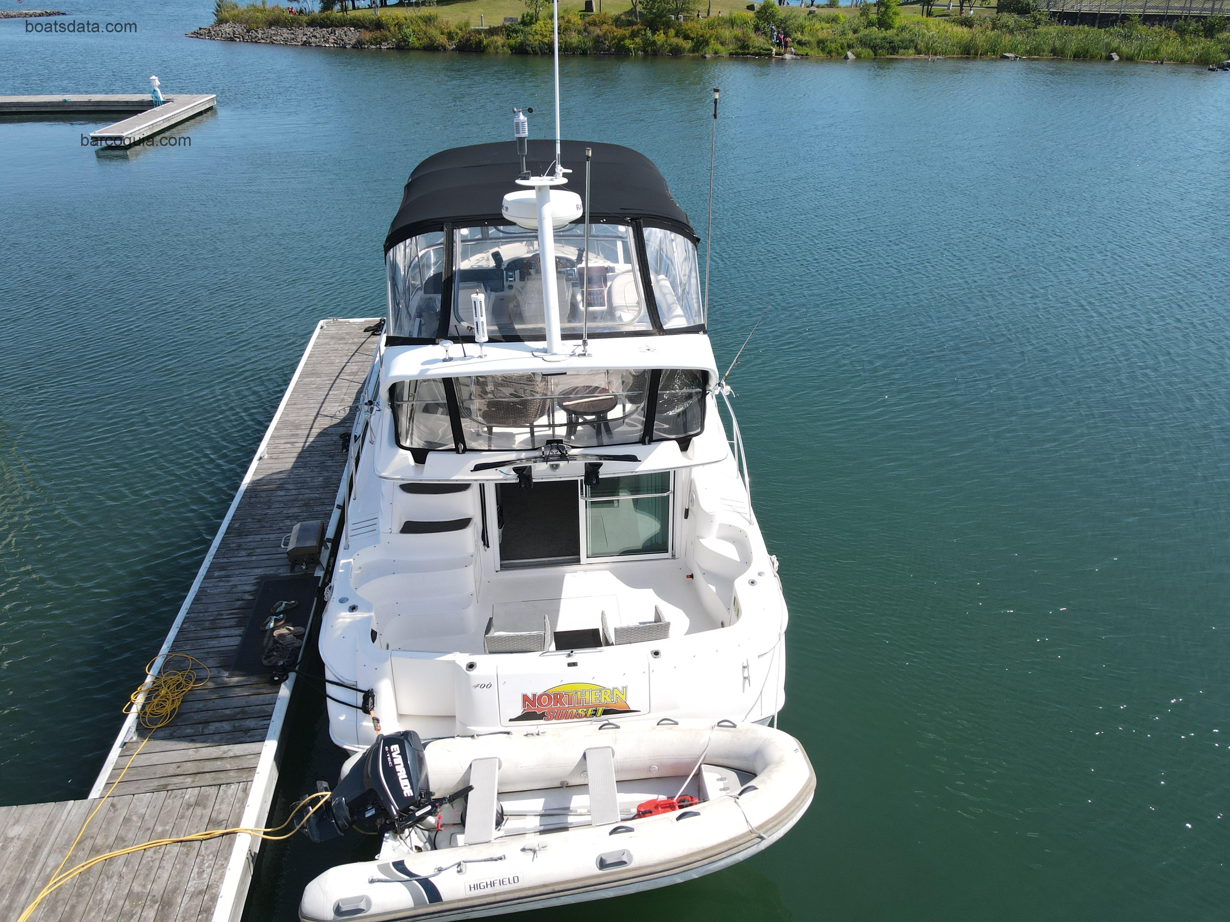 Sea Ray 400 Sedan Bridge avaliação e ficha técnica