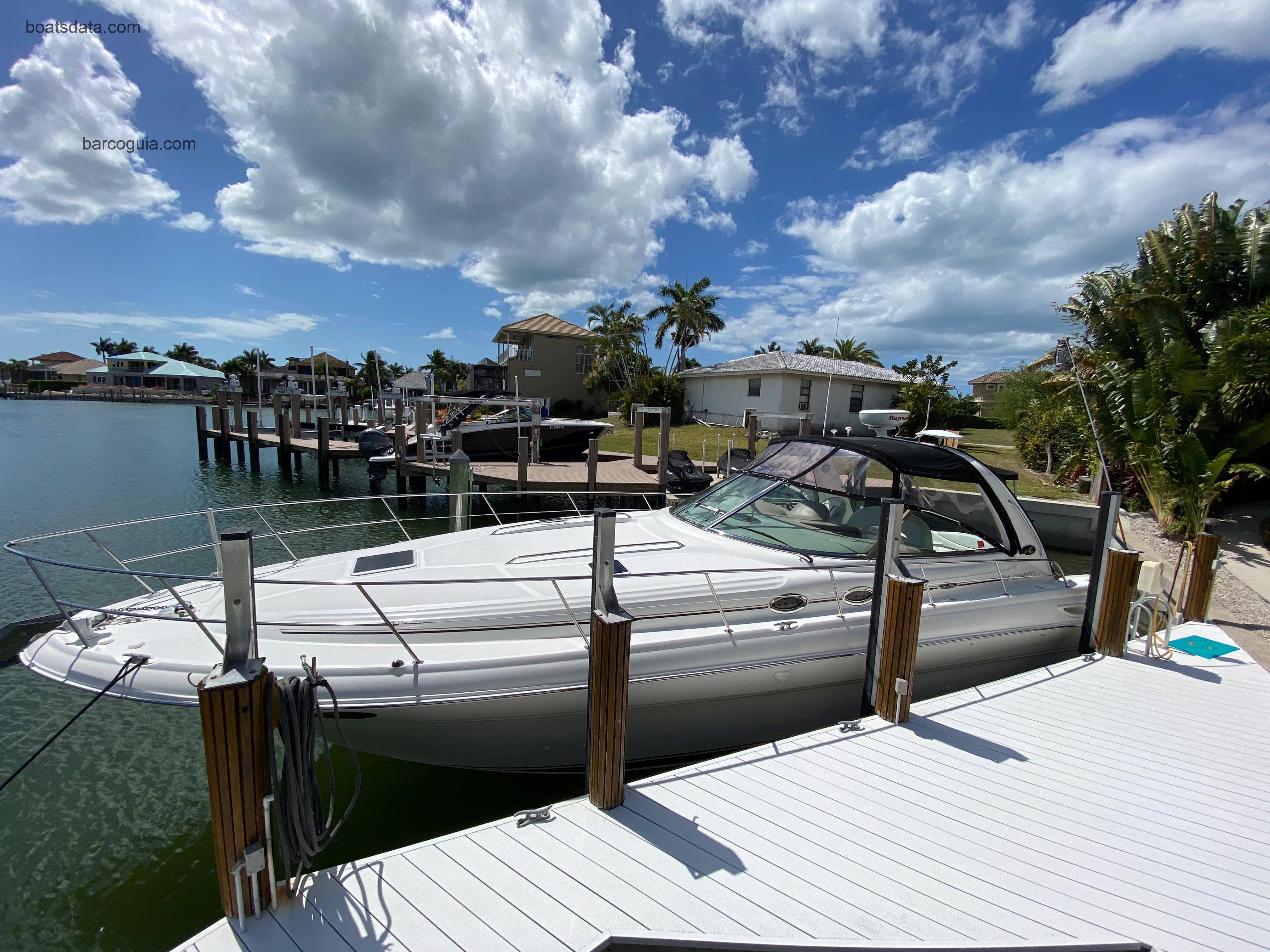Sea Ray 410 Express Cruiser avaliação e ficha técnica